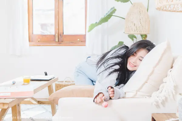 Vol. 01024 许诺Sabrina(83P)