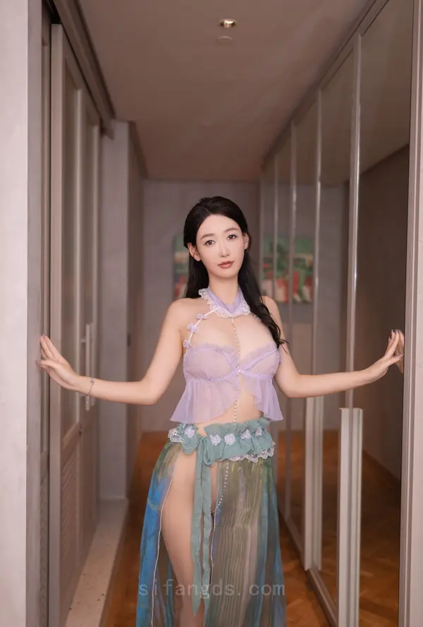 Vol. 8644 唐安琪《私购流出》(91P + 2V)