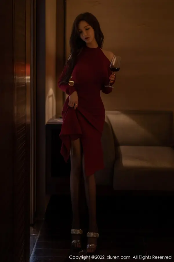 Vol. 05323 奶瓶土肥圆矮挫丑黑穷(82P)