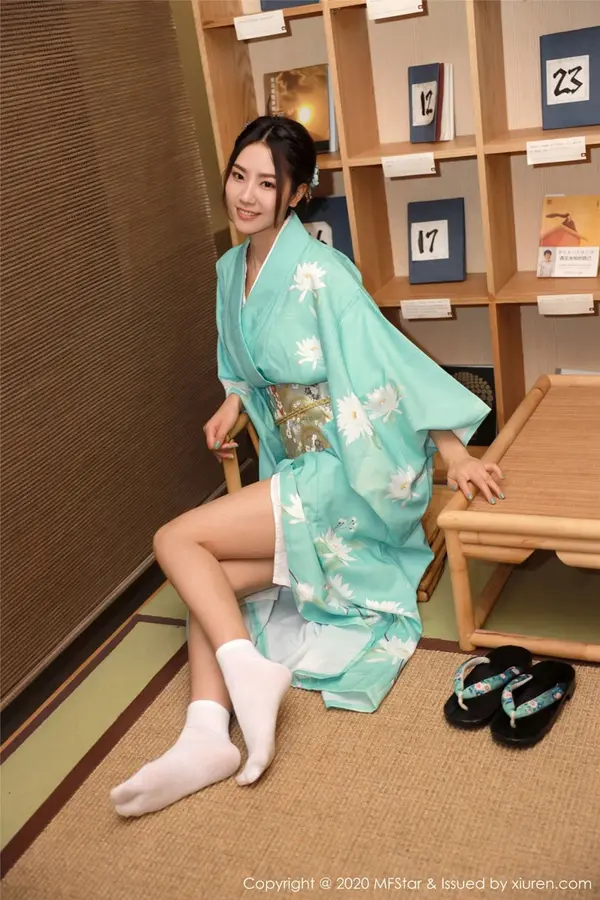 Vol. 0332 方子萱(73P)