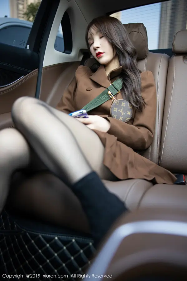 Vol. 01869 周于希Sandy(83P)