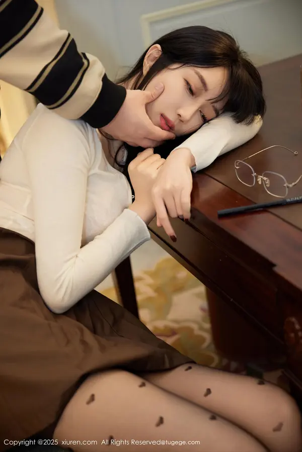 Vol. 09737 玥儿玥er(83P)