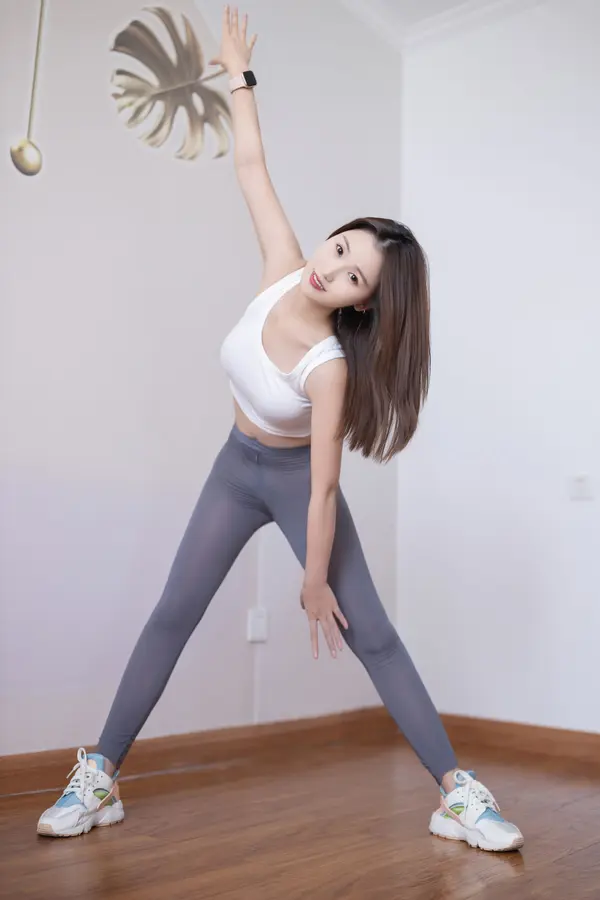 杏子Yada《开档瑜伽》(110P)