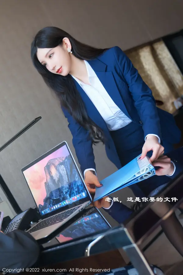 Vol. 04708 周于希Sally(83P)