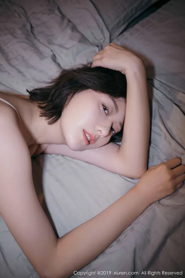 Vol. 01891 艺轩(53P)