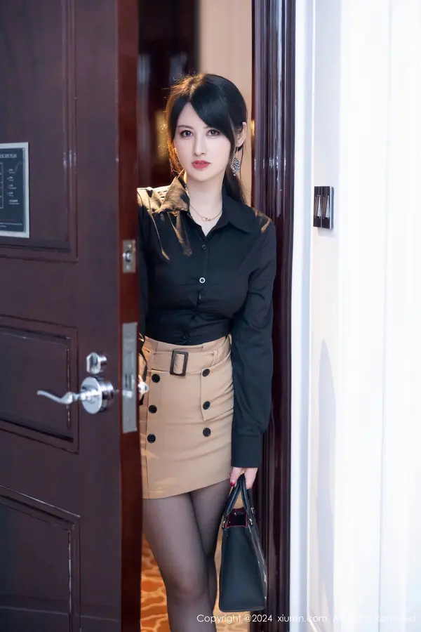 Vol. 08569 诗诗kiki(83P)