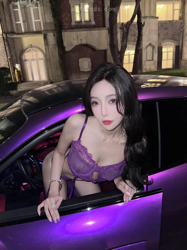 王馨瑶《私购流出》(81P + 1V)