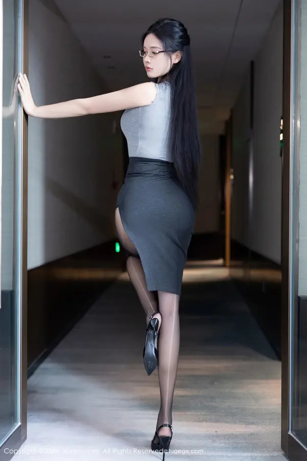 Vol. 09203 娜比(81P)