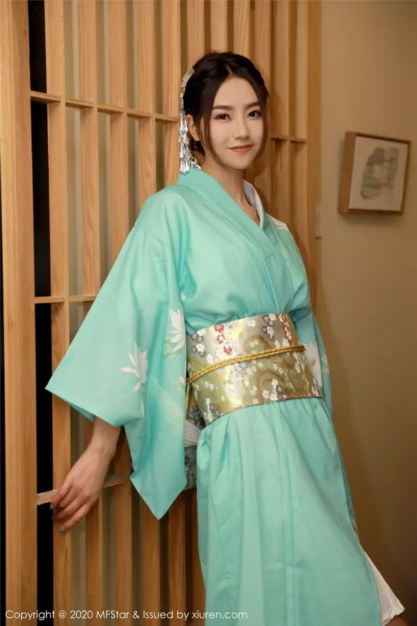 Vol. 0332 方子萱(73P)