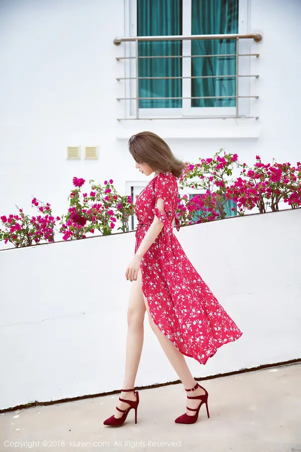 Vol. 01284 黄楽然(52P)